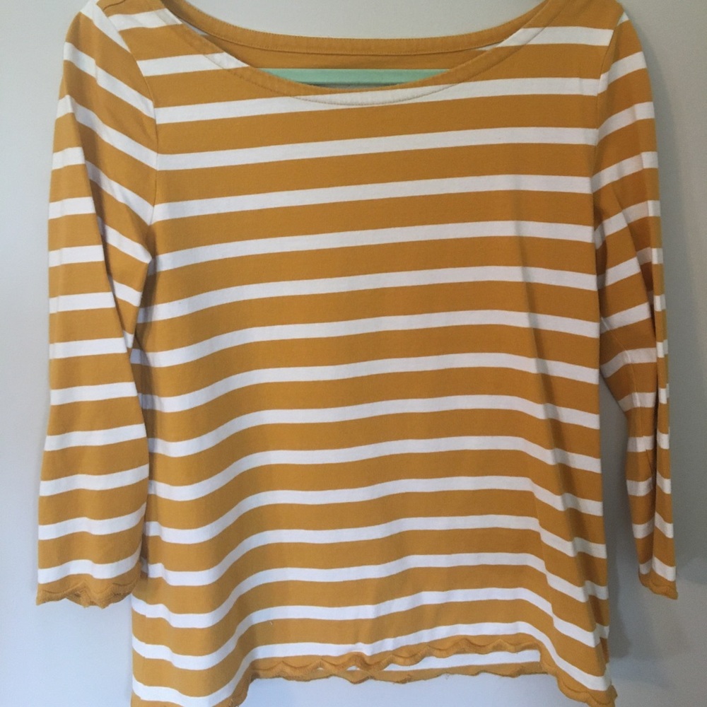 Boatneck top with scalloped hem